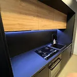 Urban Plaza Business Apartment Apartament *