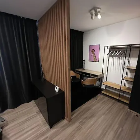 Appartamento Urban Plaza Business Apartment *